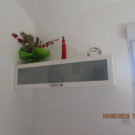 Location Paisible Entre Et Collines - Les Mimosas 봄레미모사