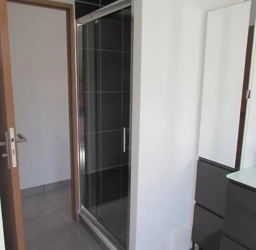 Apartment Location Paisible Entre Et Collines - Les Mimosas
